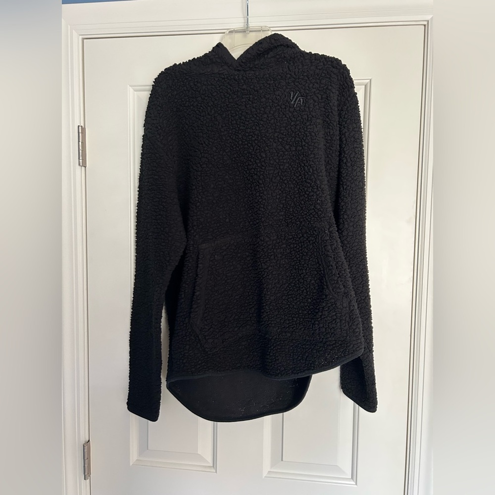 Size Large YoungLa Black Fleece Hoodie